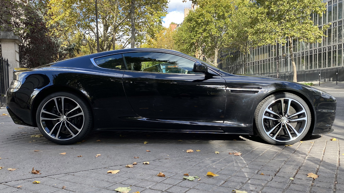 Aston Martin ASTON MARTIN DBS ULTIMATE